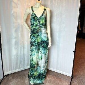 W BY WORTH Tropical rainforest maxi dress.